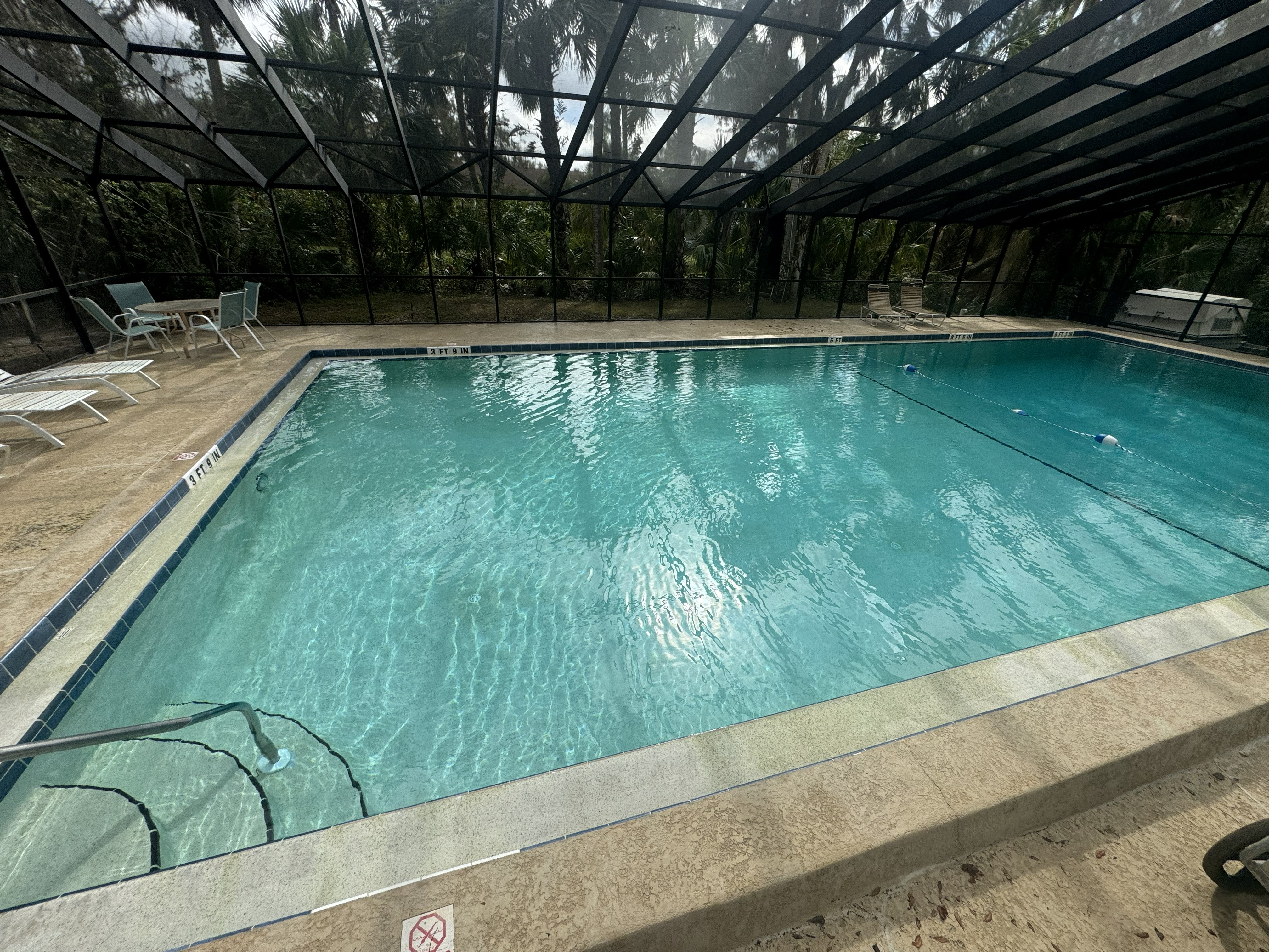 Commercial pool service